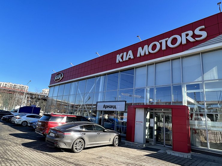 Уйти нельзя остаться: Hyundai и Kia запутались в русских знаках препинания