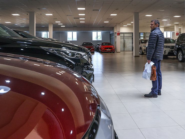 В России резко выросли продажи автомобилей старше 10 лет