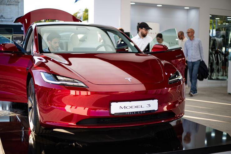Tesla — чемпион по поломкам: немцы выносли приговор «электричкам»
