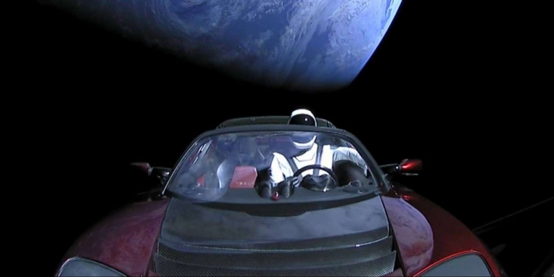 
                                    Космический Tesla Roadster совершил первый оборот вокруг Солнца
                            