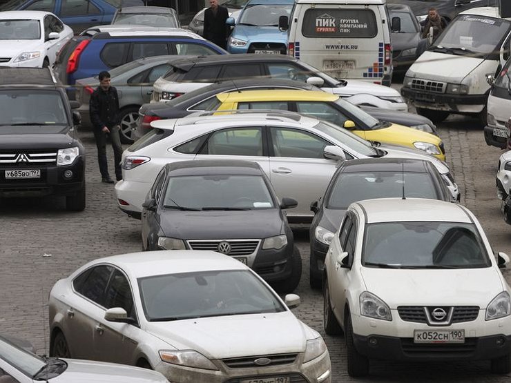 Сколько тратят россияне на покупку подержанного автомобиля в кризис