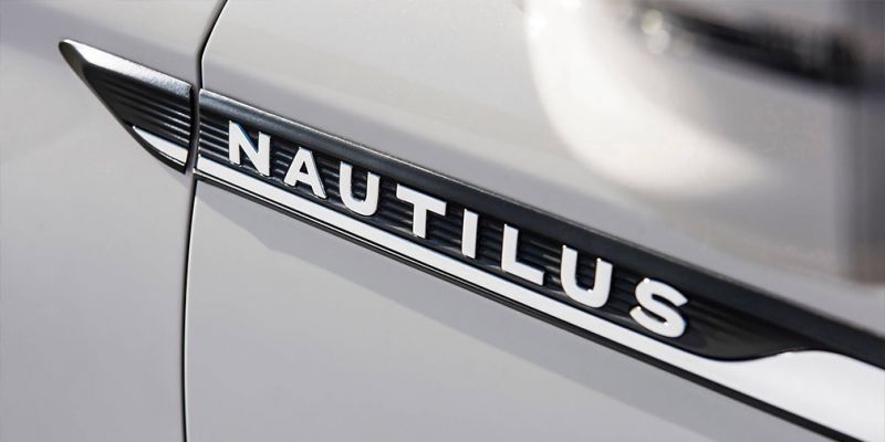 Lincoln заменил кроссовер MKX моделью Nautilus 