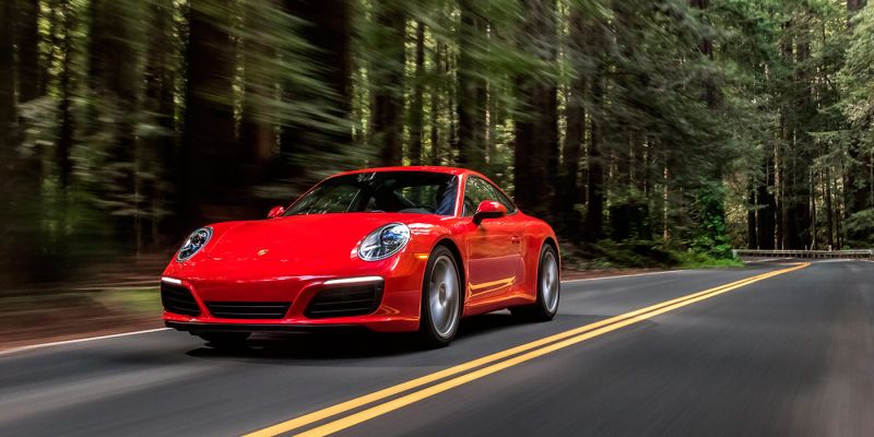 
                                    Глава Porsche подтвердил разработку гибридного Porsche 911
                            