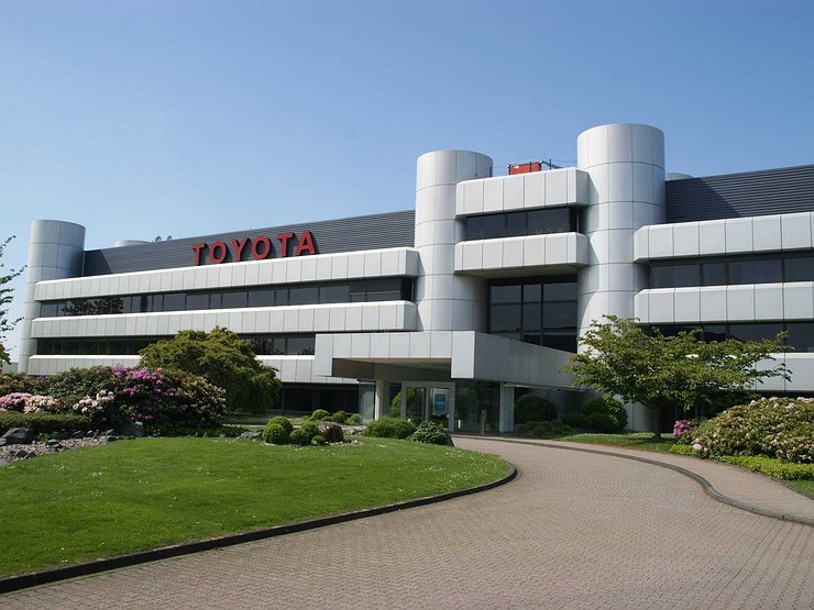 Toyota остановила 11 своих заводов в Японии из-за омикрона